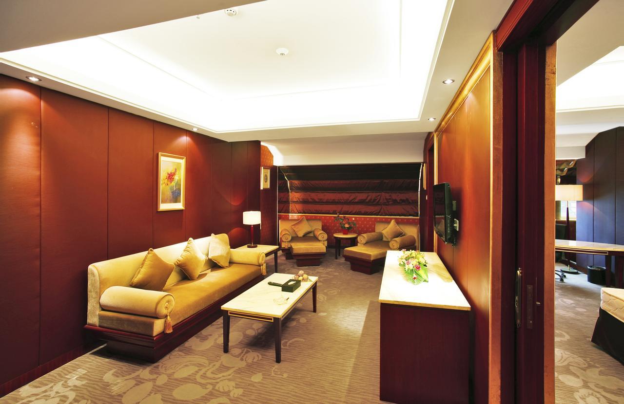 Chengdu Tianyou International Hotel เฉิงตู ภายนอก รูปภาพ