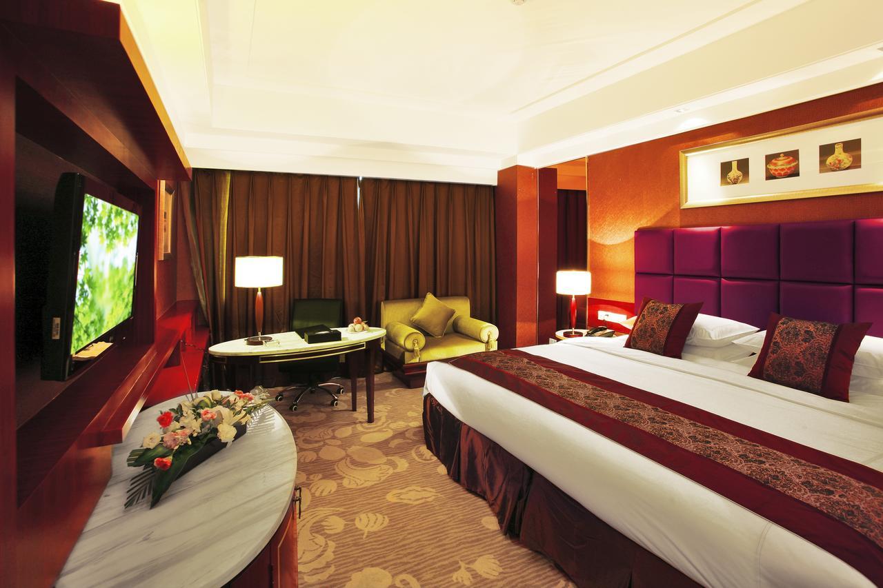 Chengdu Tianyou International Hotel เฉิงตู ภายนอก รูปภาพ
